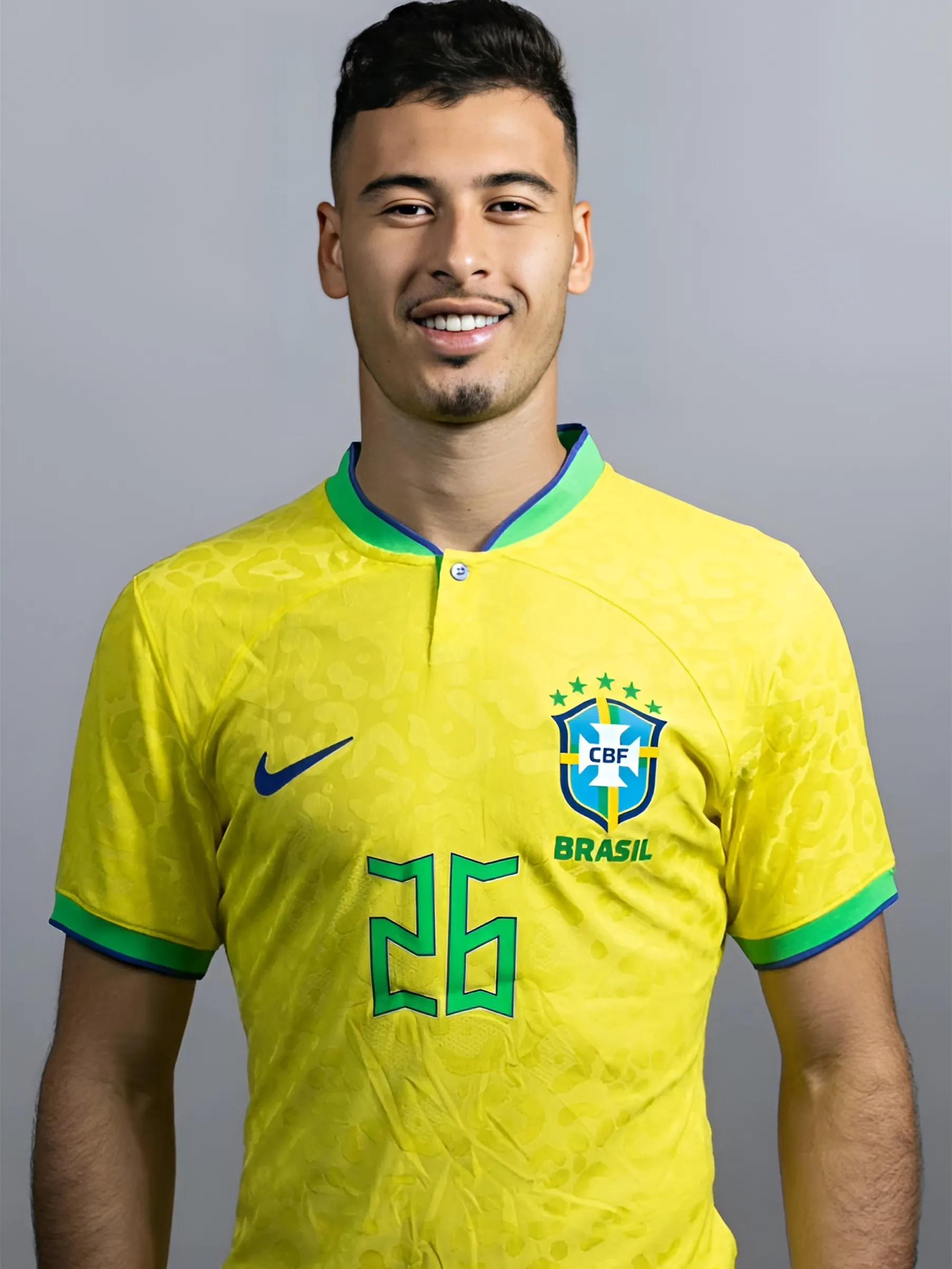 2022年世界杯足球巴西老队员,内马尔22岁巴西世界杯实况足球