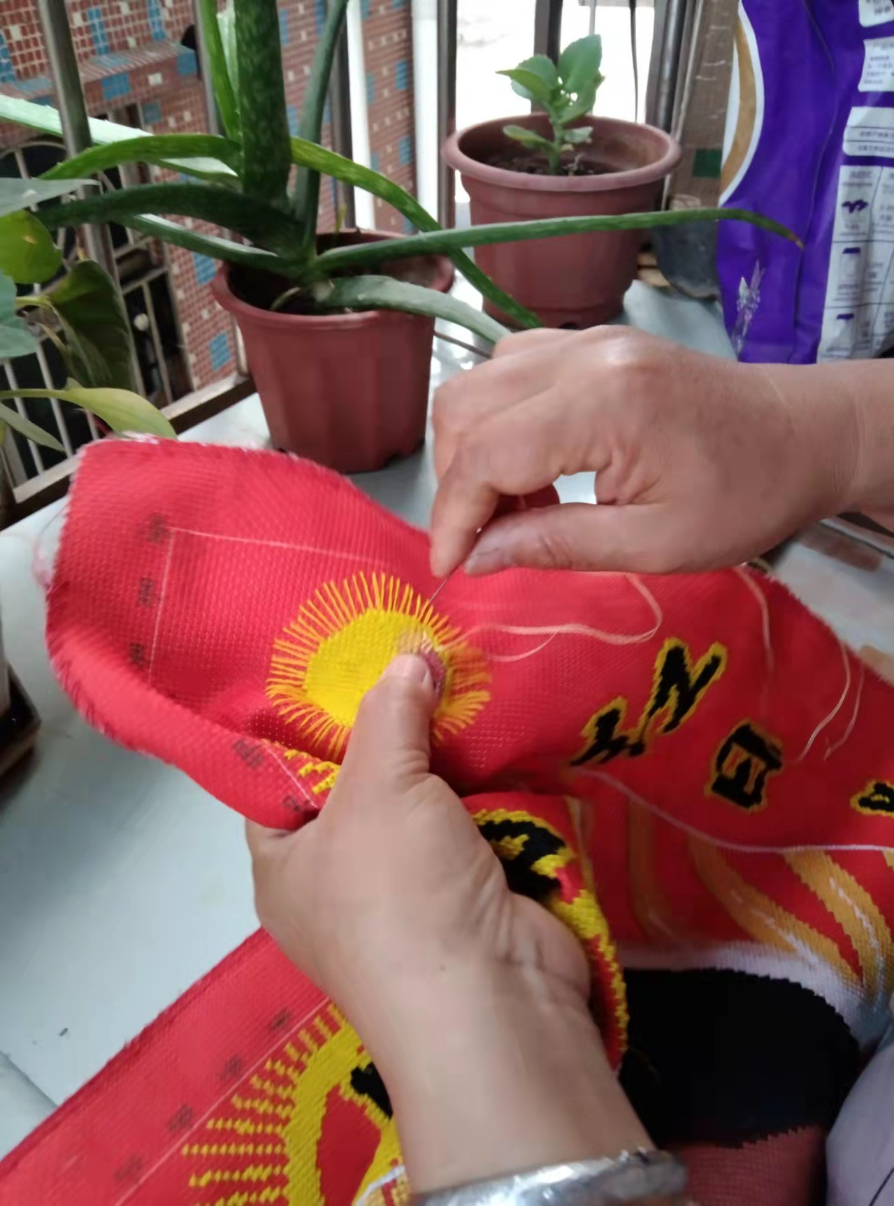 淅川张河村：“家书”激励在外务工的张河人满格战疫情