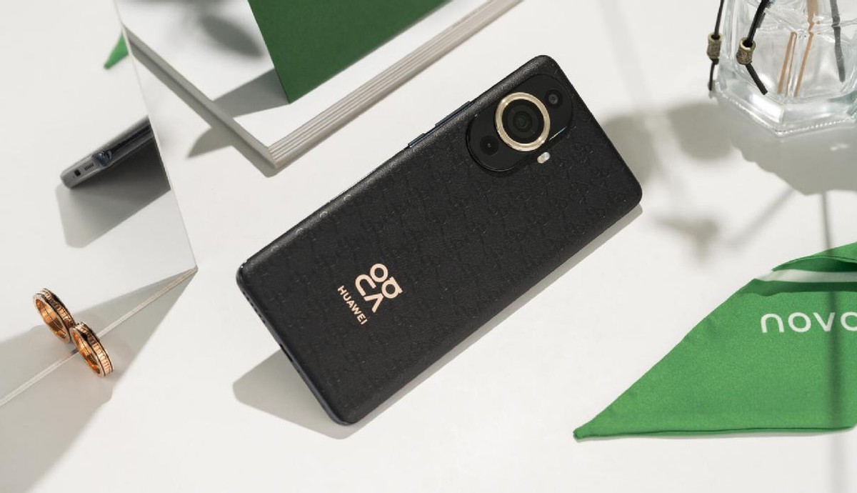 华为nova11昆仑玻璃哪个颜色好看,华为nova11昆仑玻璃和普通区别