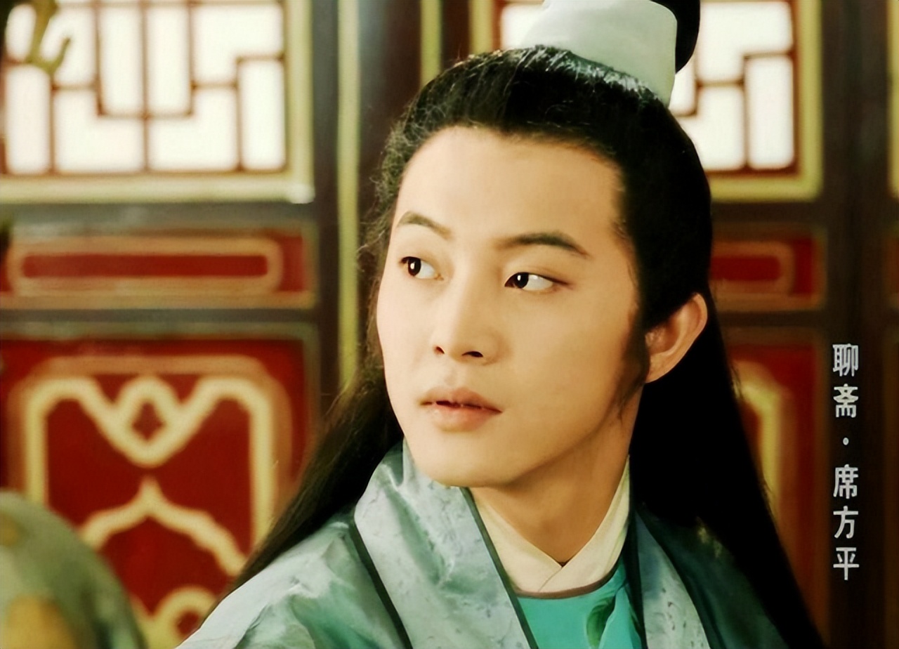 越老越丑这5位男星男人味爆表,中年油腻年轻时很帅的男星