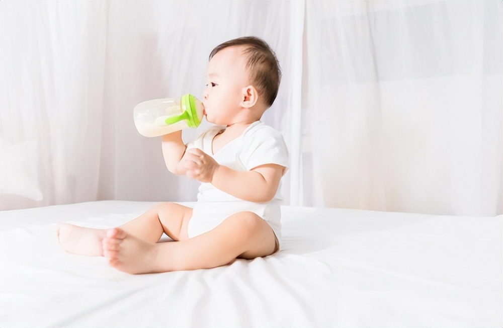 宝宝很抗拒深度水解奶粉,为了让宝宝喝奶粉只能饿吗