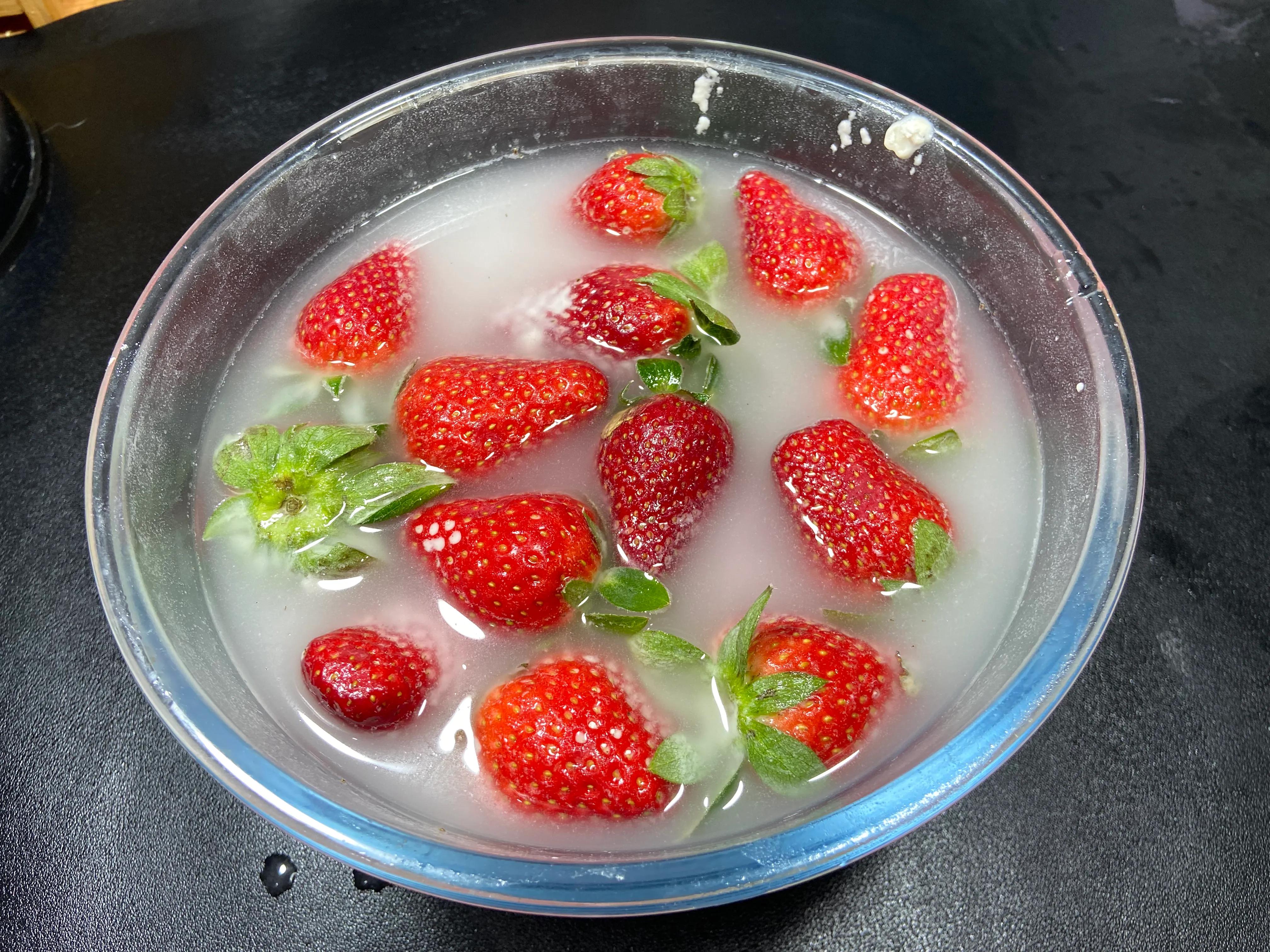 草莓怎么洗去除农药和虫卵,草莓用盐洗才能洗干净