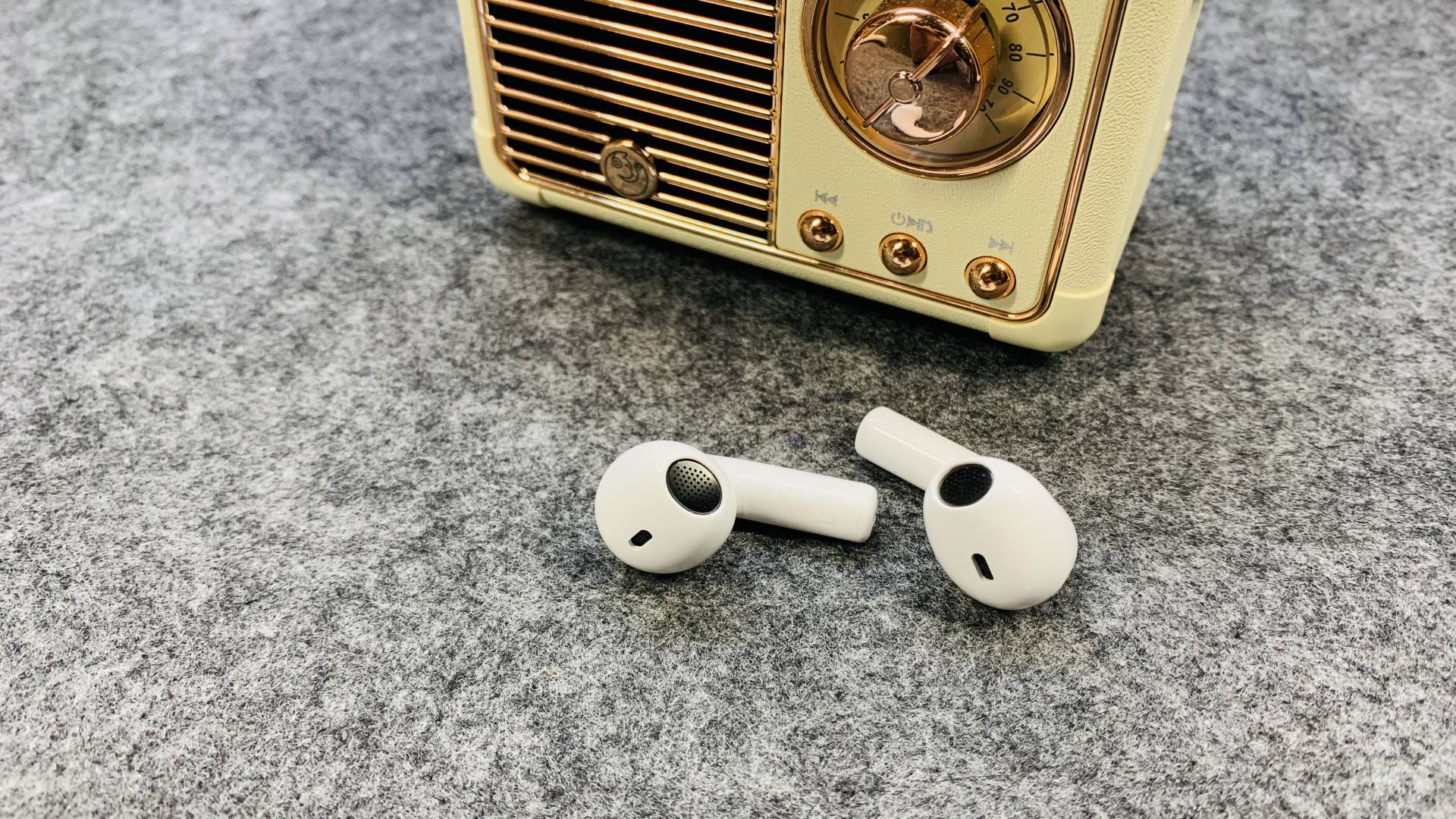 耳蜗戴不进去,耳蜗小戴什么蓝牙耳机才不会掉