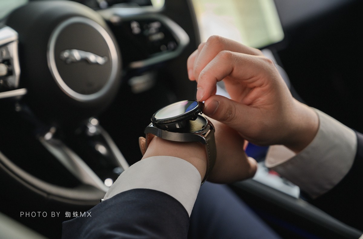 华为watchbuds表带磁吸,华为watchbuds耳机功能介绍