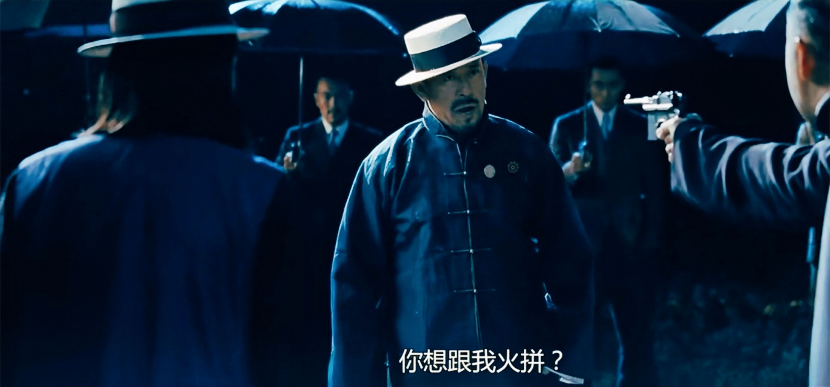 大天二萧景,大天二被扔下楼陈浩南替他报仇