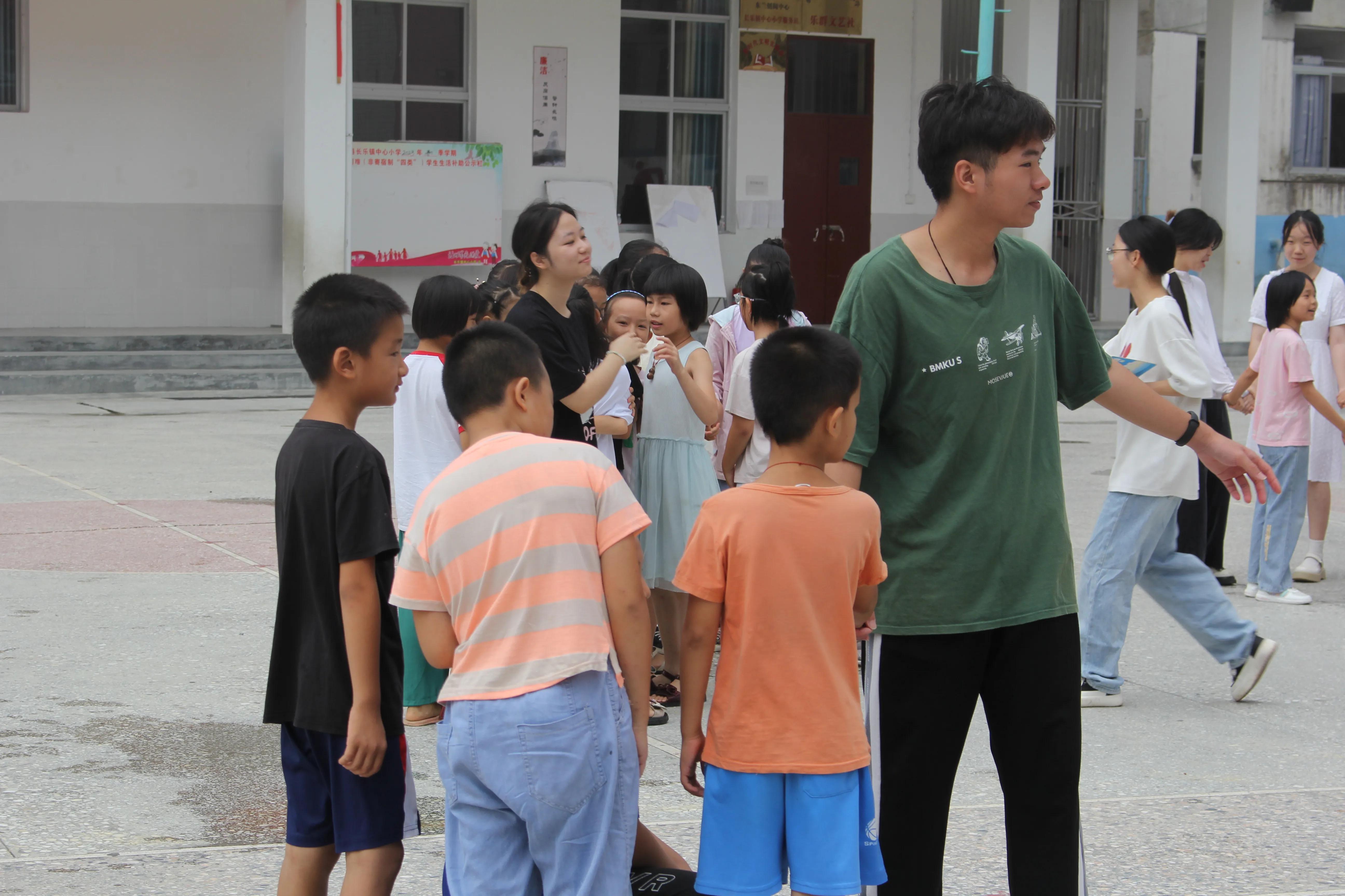 三下乡二师,湖二师赴宜昌暑期三下乡实践队