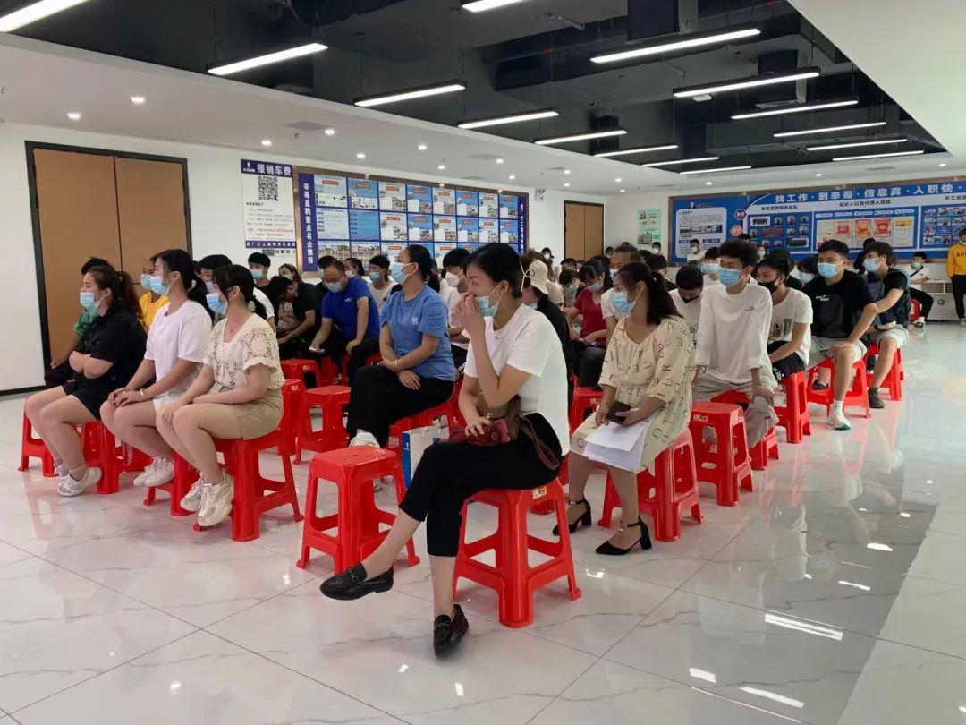 厂妹背影,厂妹长大