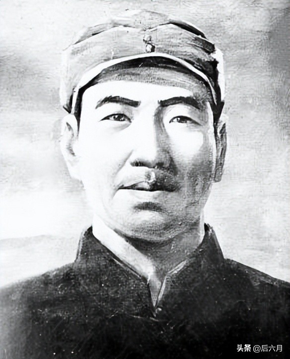 缅怀烈士诗歌朗诵照片,诗歌朗诵革命烈士永垂不朽