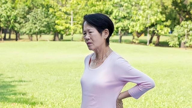 孩子发烧深更半夜家里没有药咋办,儿子发烧39度多精神状态很好