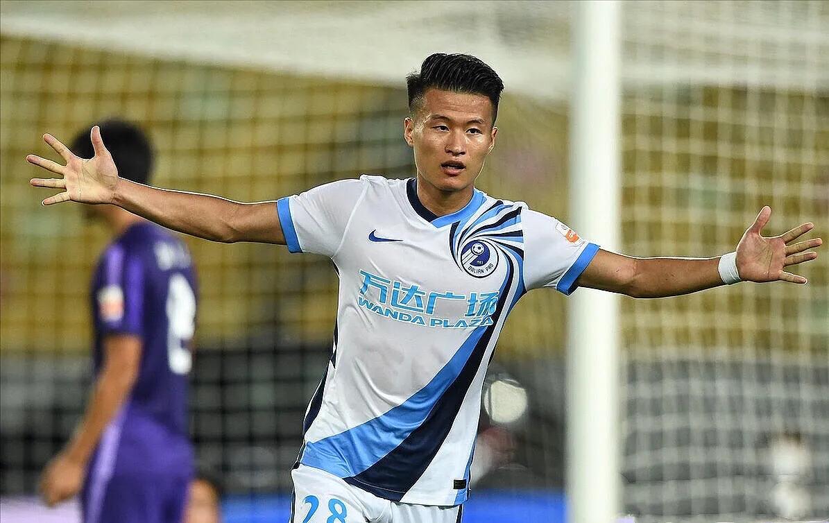 在建设中吆喝，在挣扎中掉级，十问大连足球究竟能走多远……