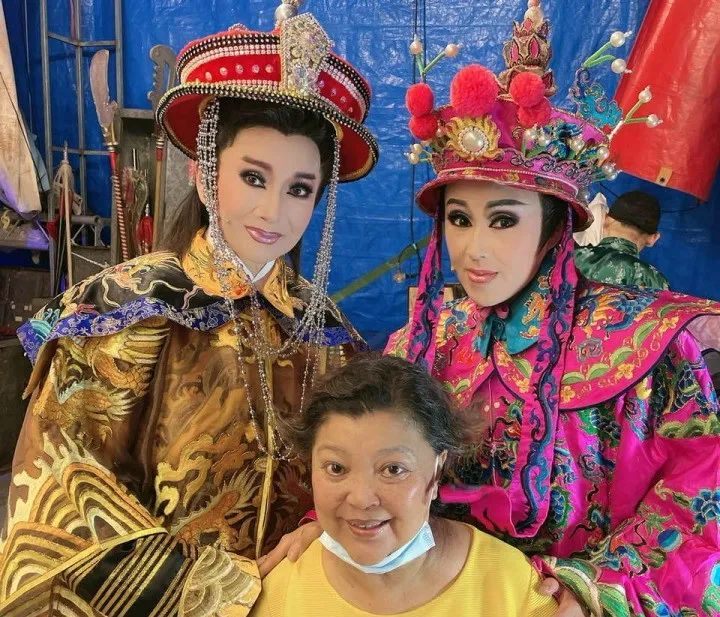 又是猝死！72岁歌仔戏大师驾鹤西去，洗肾10年离世当天不慎跌倒