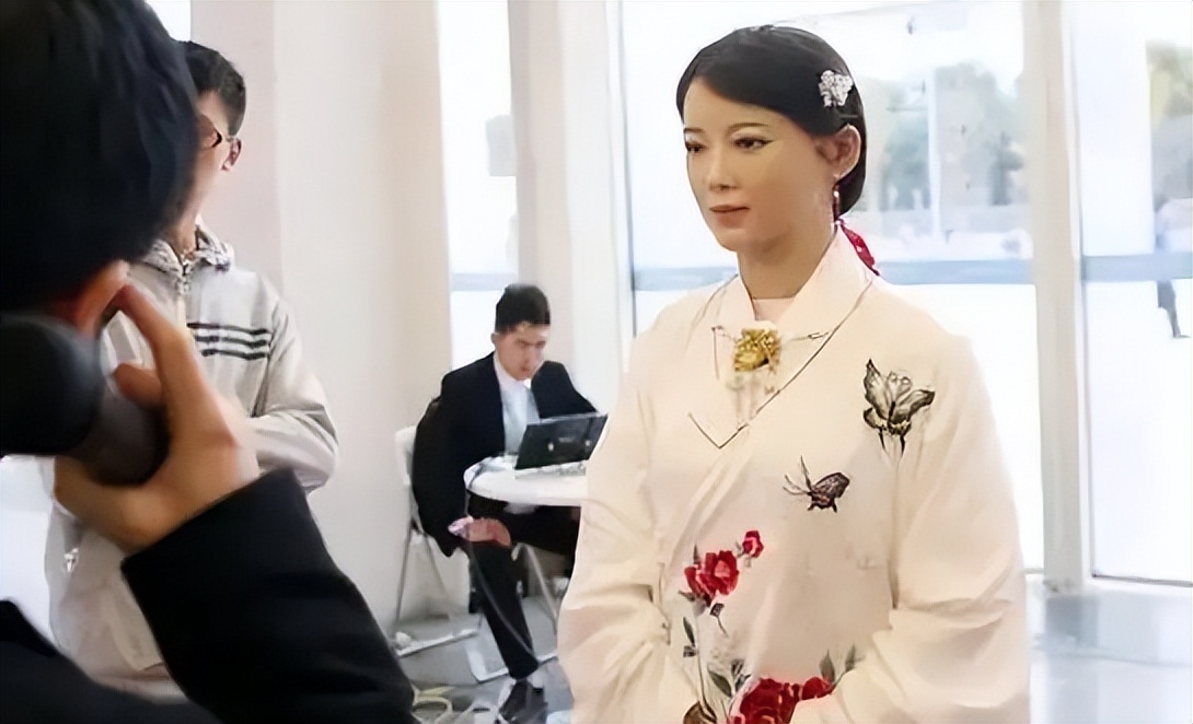 机器人说要毁灭人类是真的吗,人工智能再先进也无法取代人类