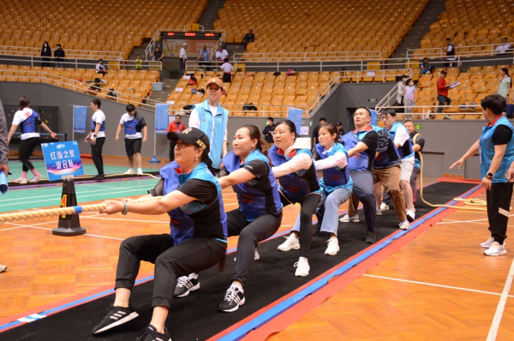 2019年全国职工沙地拔河比赛,拔河比赛凝聚同心齐力