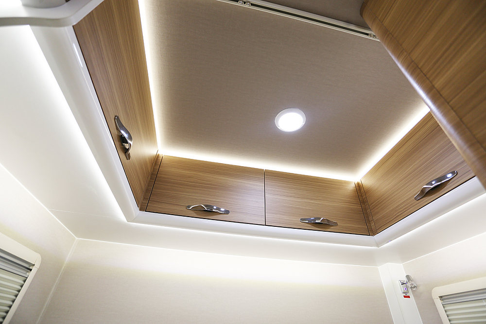 法美瑞缔途房车,预算20万落地4人旅居c型房车