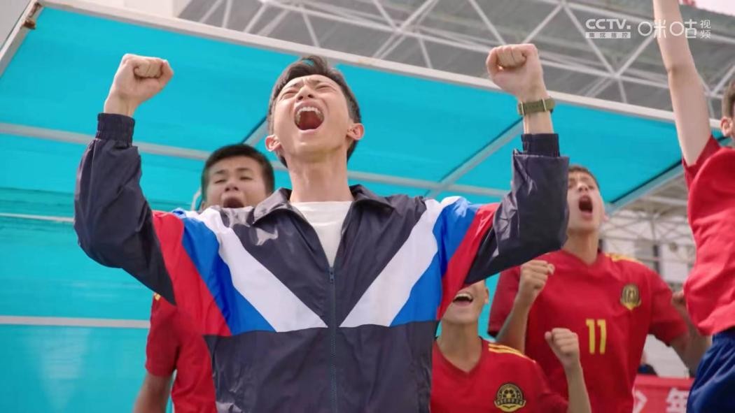 咪咕视频中国女足vs海地女足直播,中国球迷为中国女足花式打call
