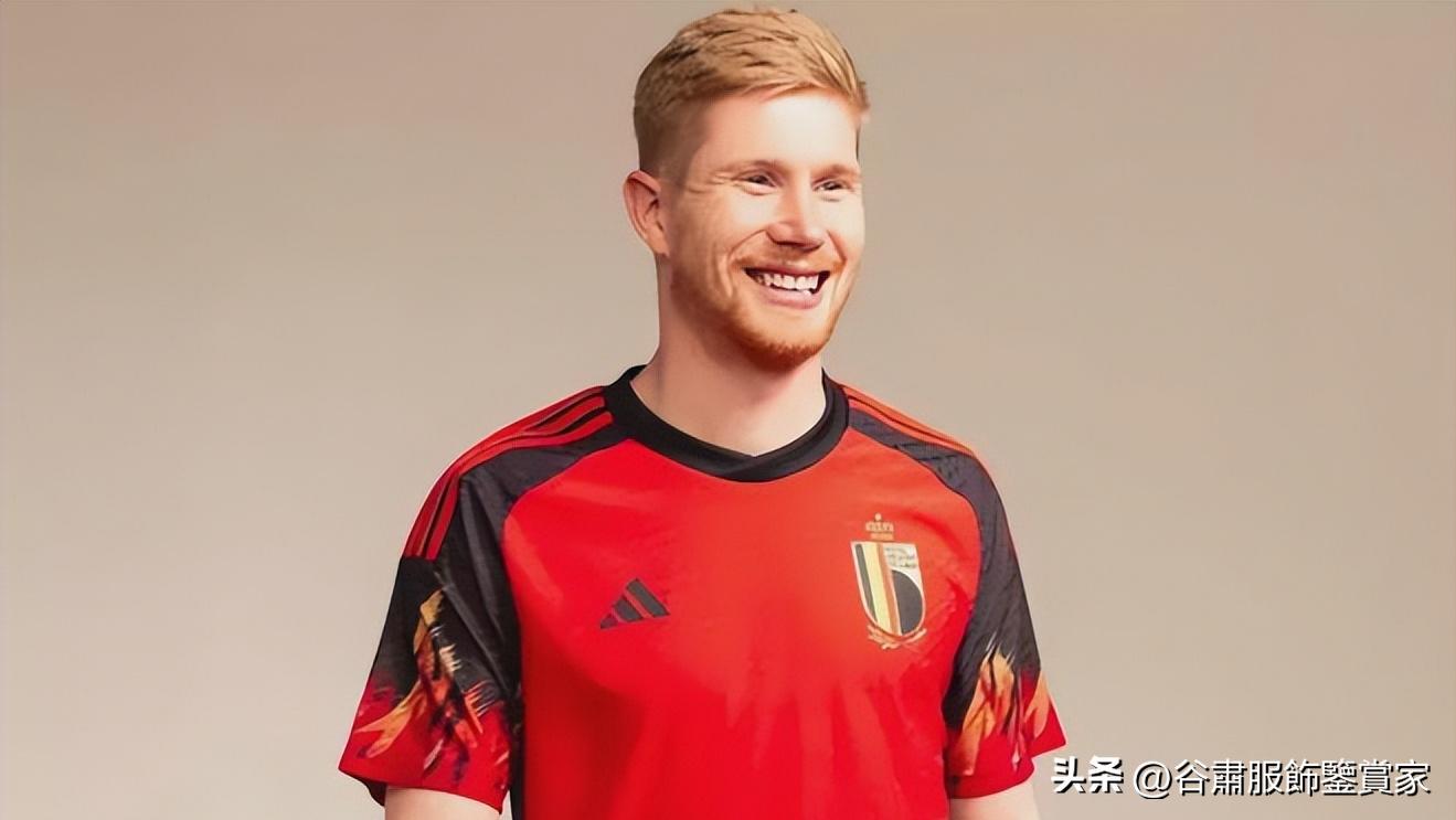 第四十四集:世界杯开始了,我们一起领略下每个球队的服饰?