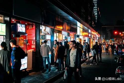 我在宽窄巷，听阿伯讲成都美食故事