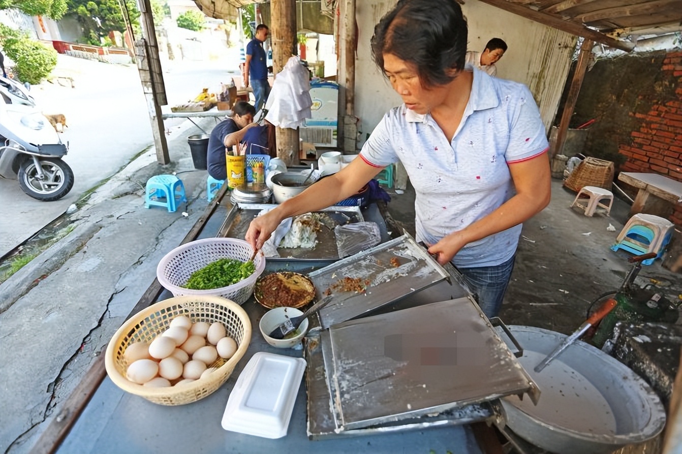 90后的我15岁背井离乡出门打工,90后的我孤身一人在上海创业