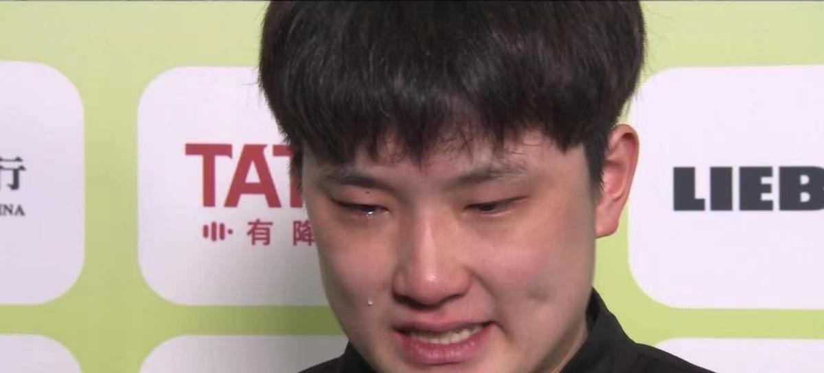 张本智和赛后遗憾哭泣,张本智和赛后采访哭了视频