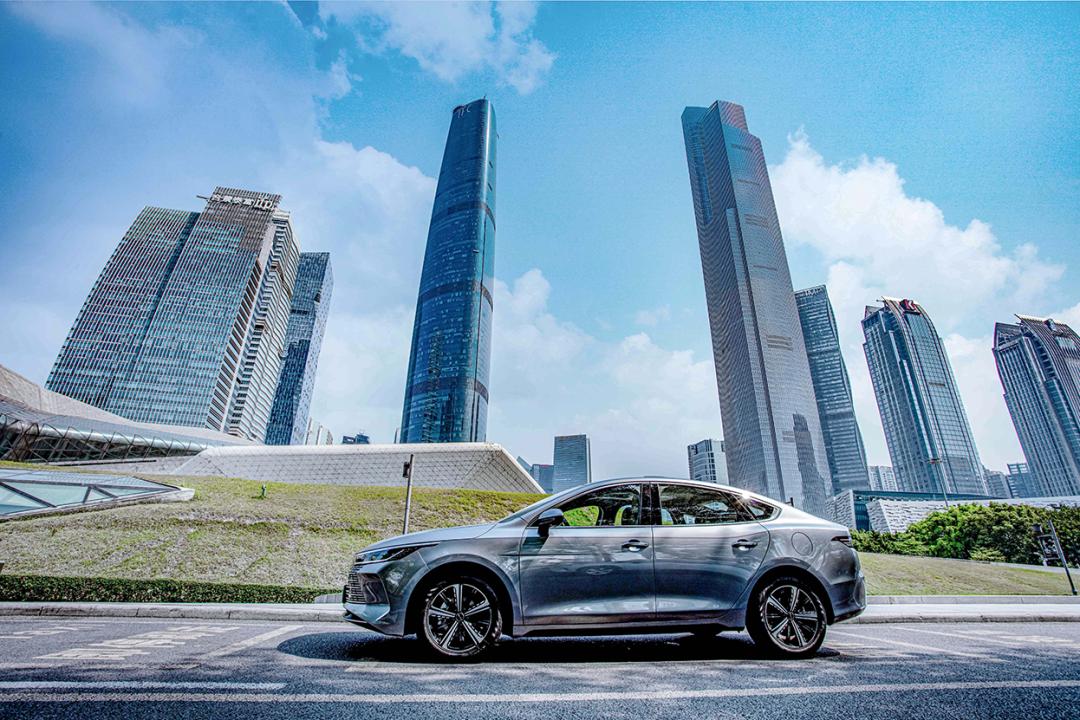 比亚迪驱逐舰05dm-i路首试,比亚迪驱逐舰05属于a级车吗