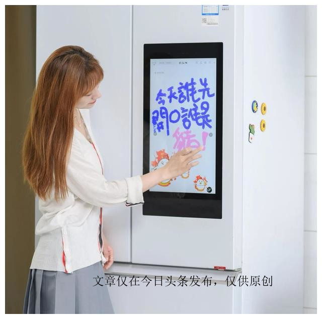 买了两个冰箱,冰箱十字门和四开门冰箱哪个好