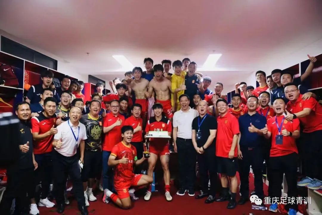 重庆铜梁龙体育场火爆场面,铜梁龙主场球场