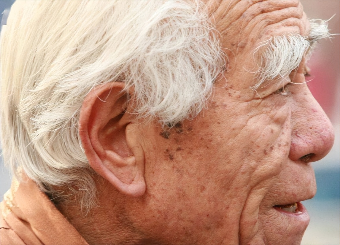 70以上为什么身体会觉得明显衰老,70岁女人器官衰老情况