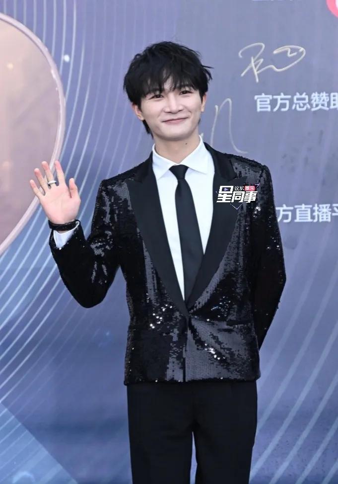 微博电影之夜，王一博朱一龙刘亦菲一骑绝尘张张好看