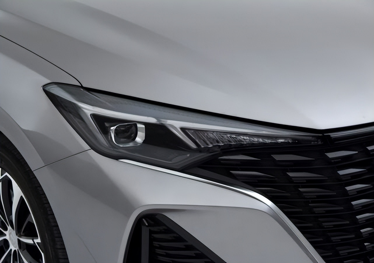 满油满电跑1200km,满油满电跑2000公里