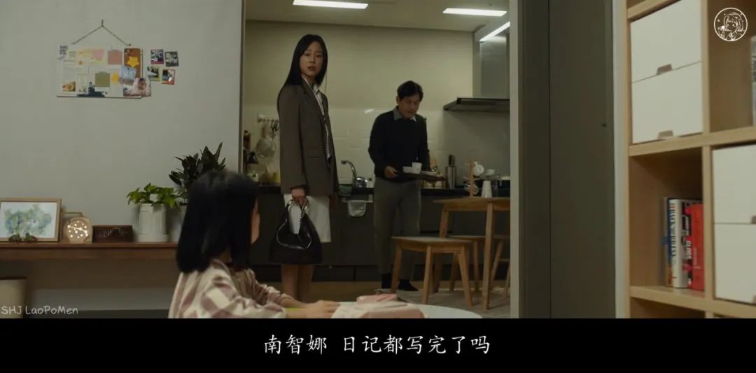 她全程「卖惨」，但抱歉，我骂不出来