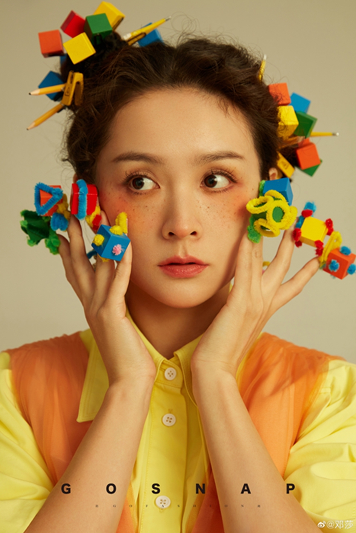 35岁邓莎晒美照,邓莎惊艳写真照片