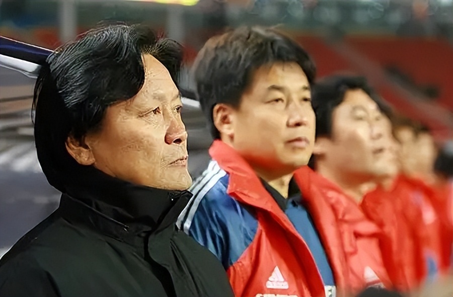 高洪波李铁李霄鹏朱广沪各自成绩,李霄鹏国足个人简历