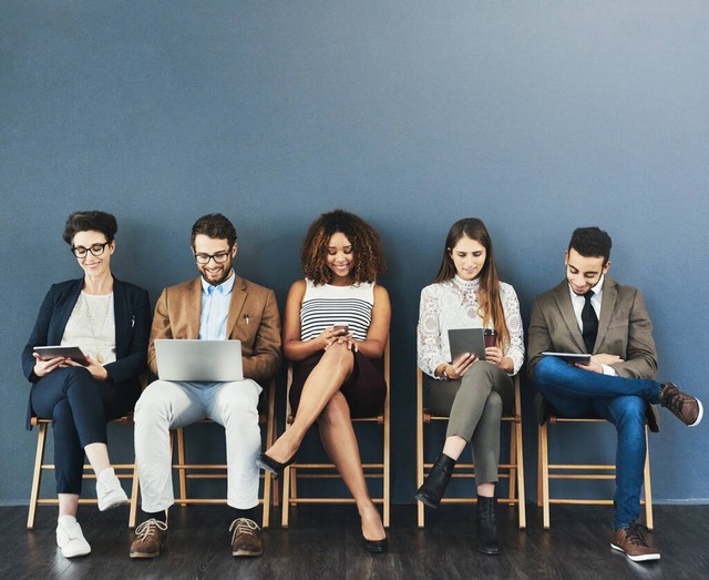 面试自我介绍怎么做才能做到精彩,面试时自我介绍应该包括哪些方面