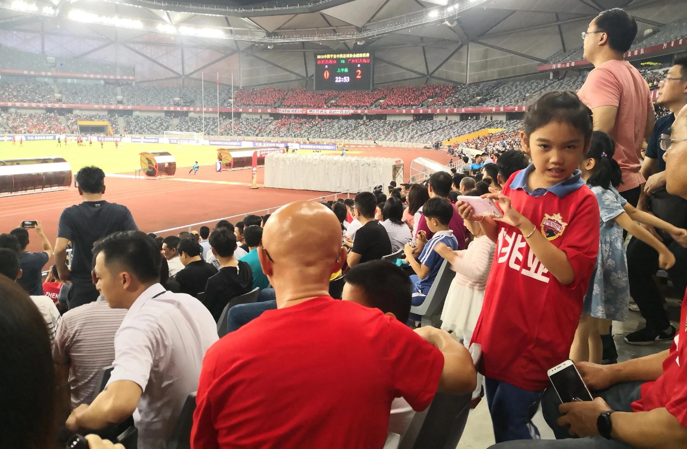 中国足球应该搞好业余联赛,中国可以自己组建足球队吗