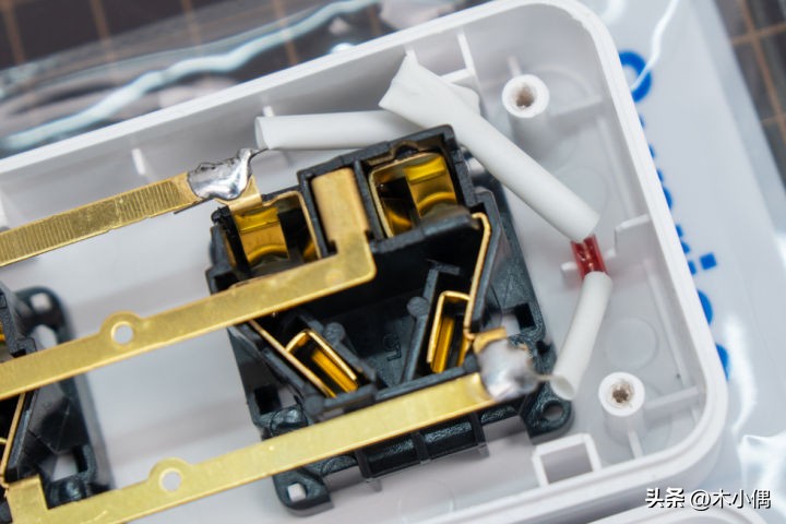 排插各个品牌测评,最好的国产排插拆解对比