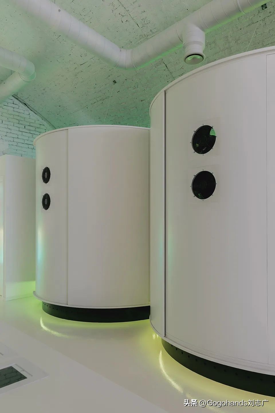 元宇宙游戏用什么玩,元宇宙游戏可以玩吗