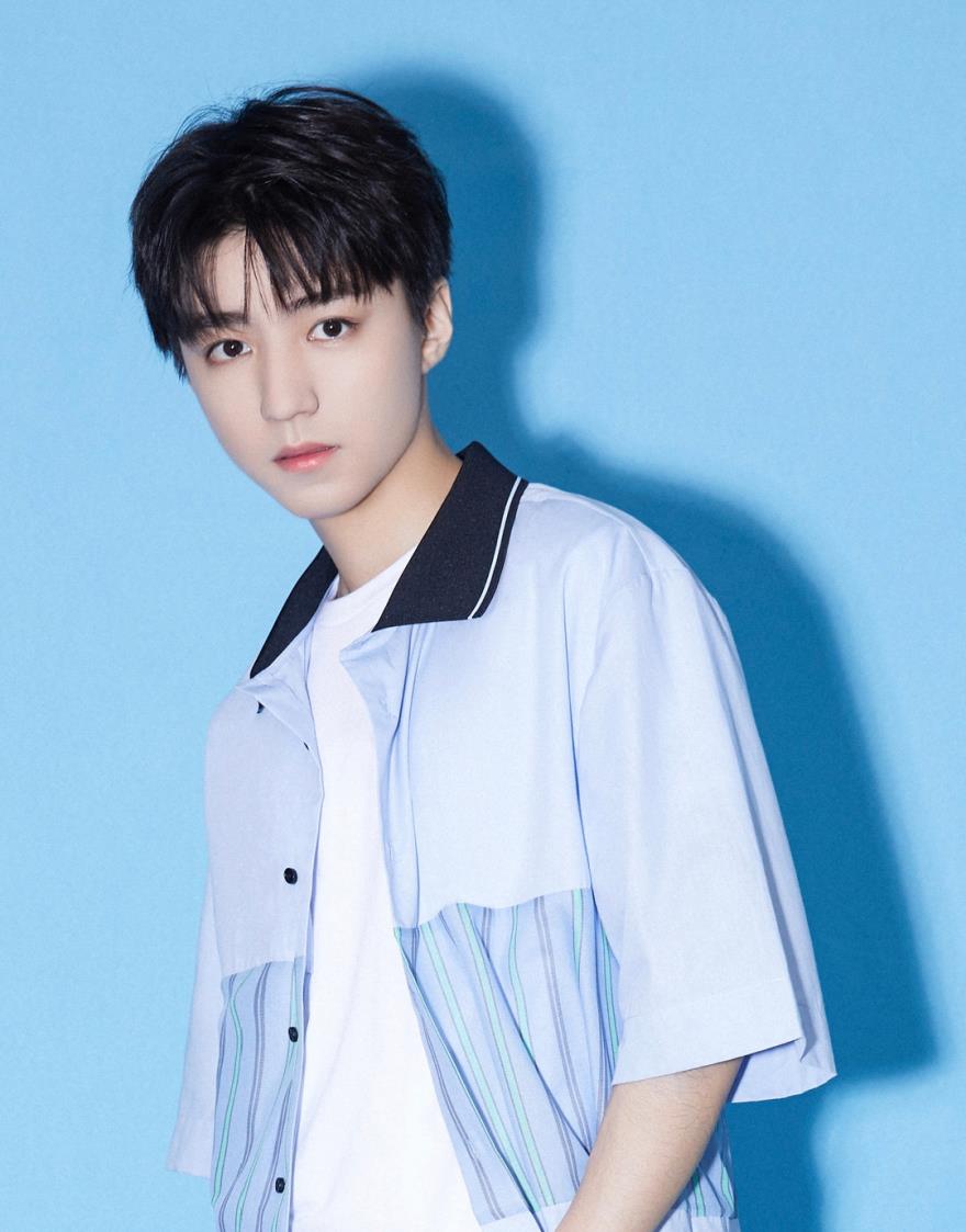 校草脸男星图鉴,男校草图片帅气