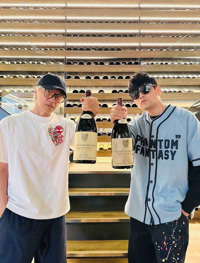 周星驰和周杰伦合影,周星驰周杰伦同框照