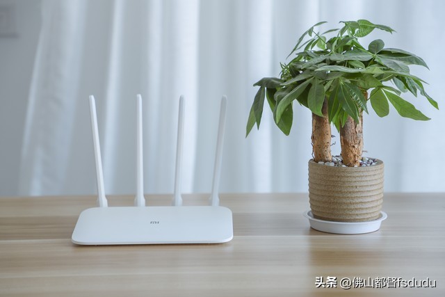 家用买哪款路由器最好可能穿墙,什么牌子的路由器穿墙最好