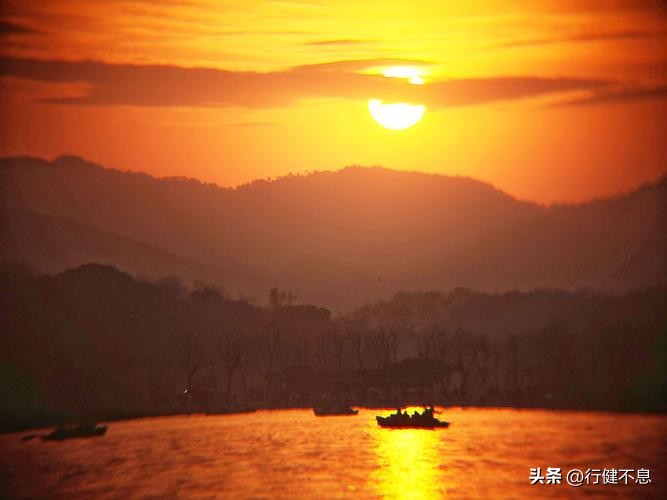 关于青山的诗句古诗名句,青山的经典诗词