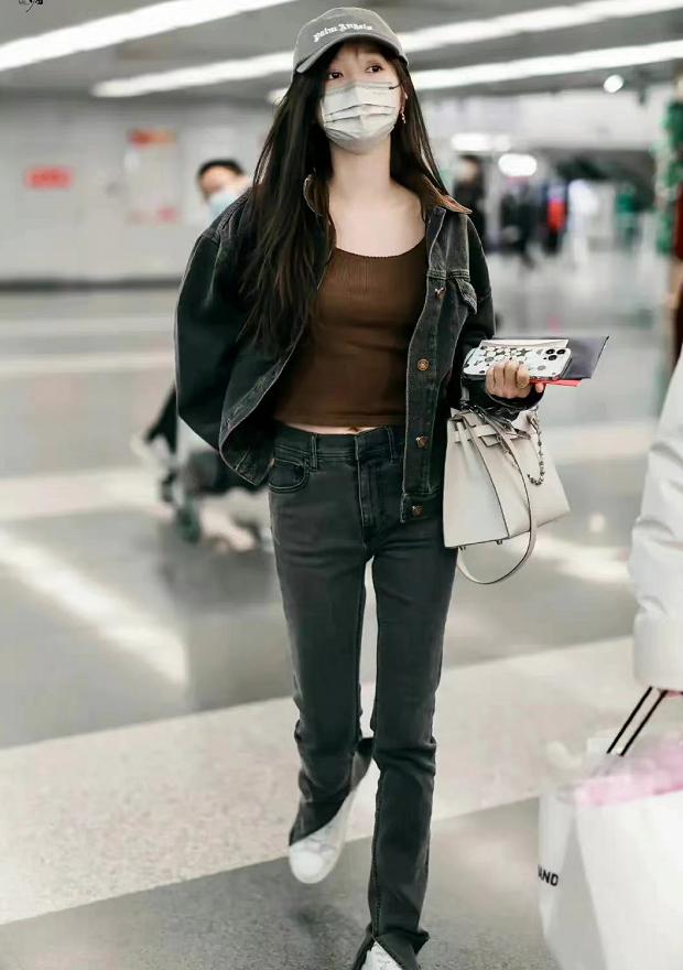 吴宣仪同款包,吴宣仪同款包包