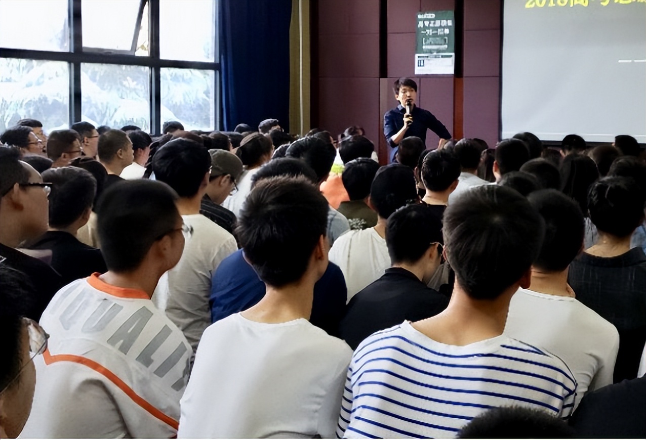 男生篡改同学报考志愿被刑拘,男生篡改同学高考志愿被拘留