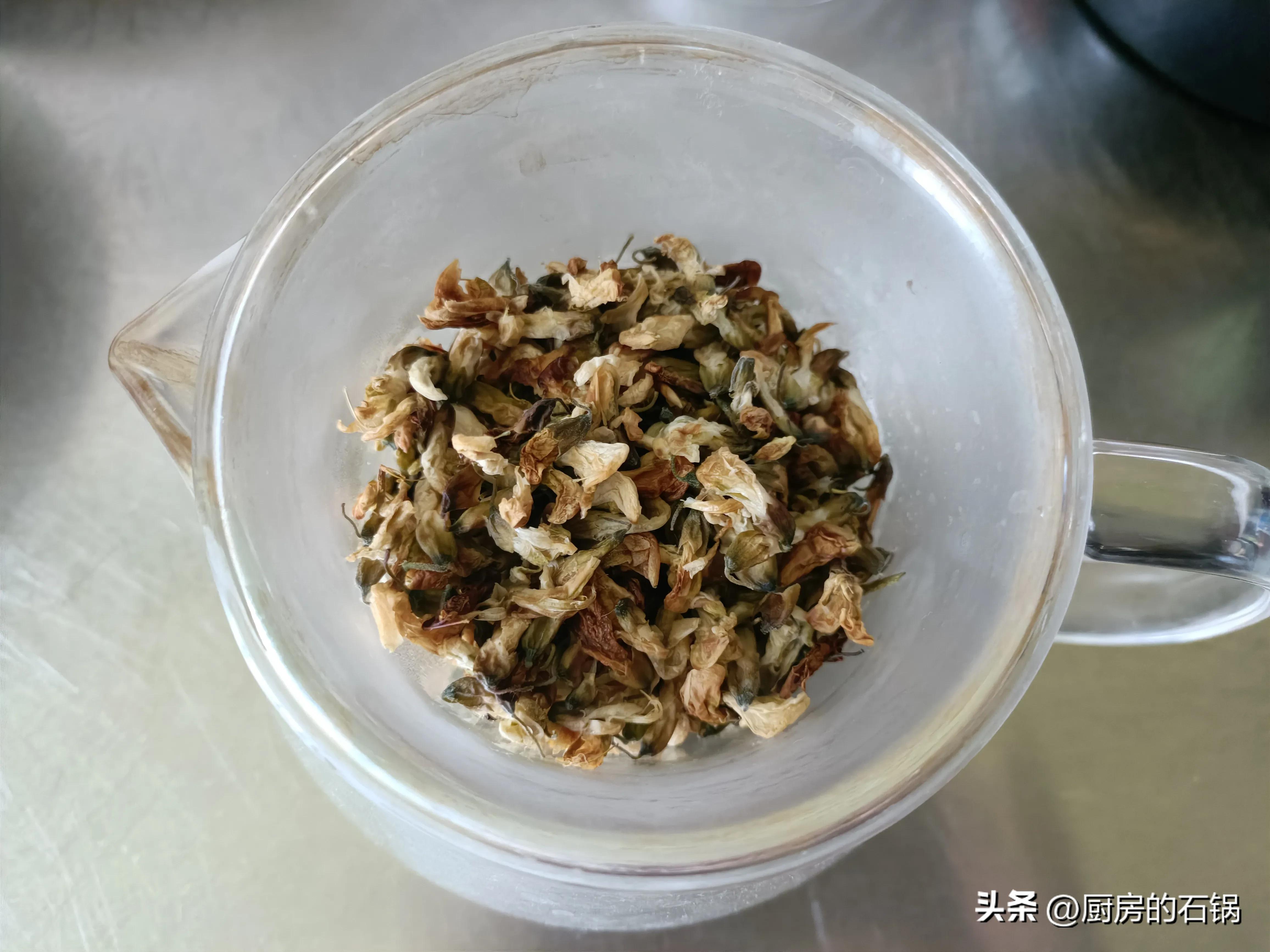 家庭自制槐花茶的做法,自制槐花茶