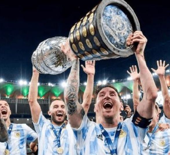 梅西夺得世界杯冠军哭泣,梅西三次美洲杯亚军一次季军