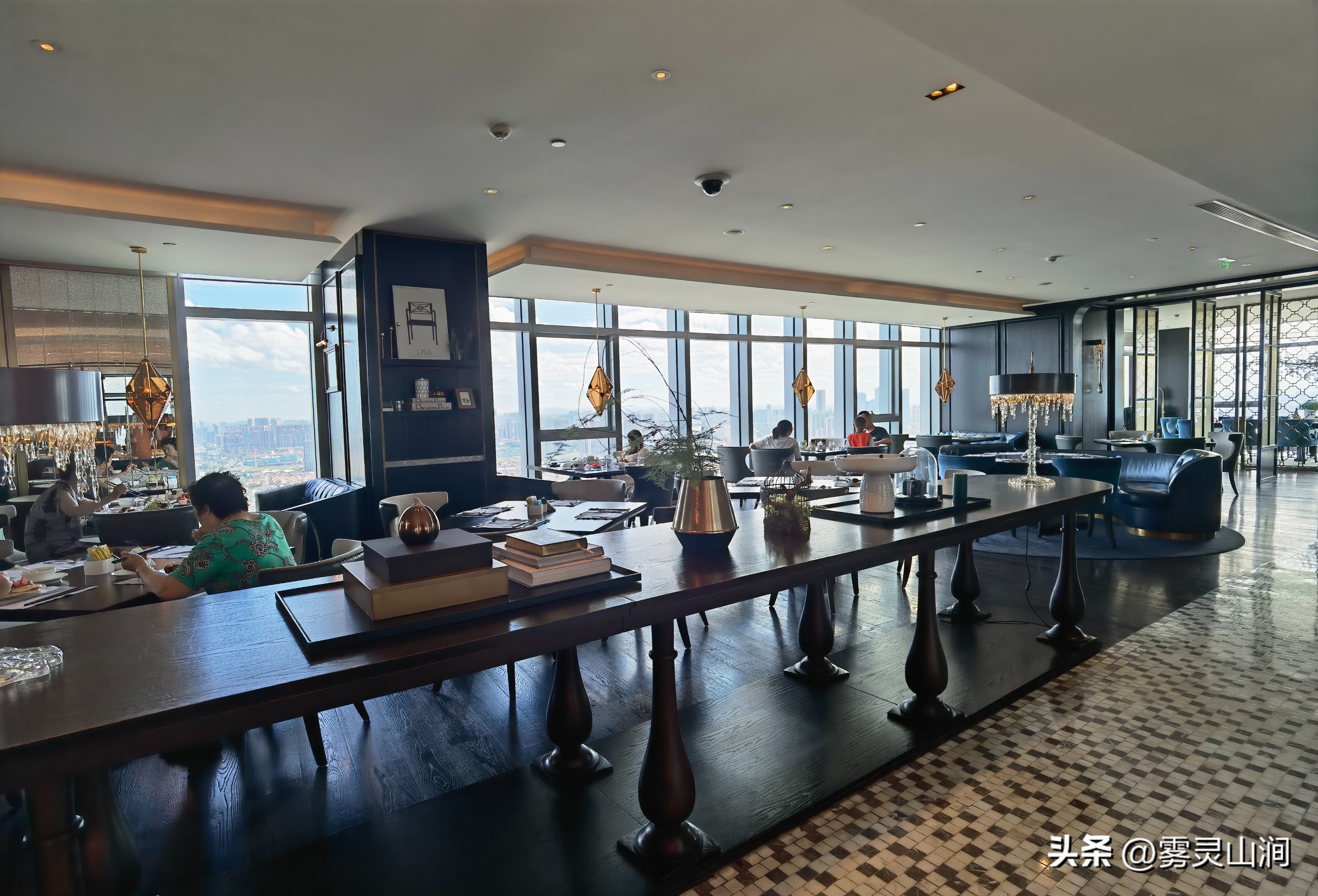 佛山罗浮宫索菲特酒店夜景,佛山罗浮宫索菲特酒店的布局亮点