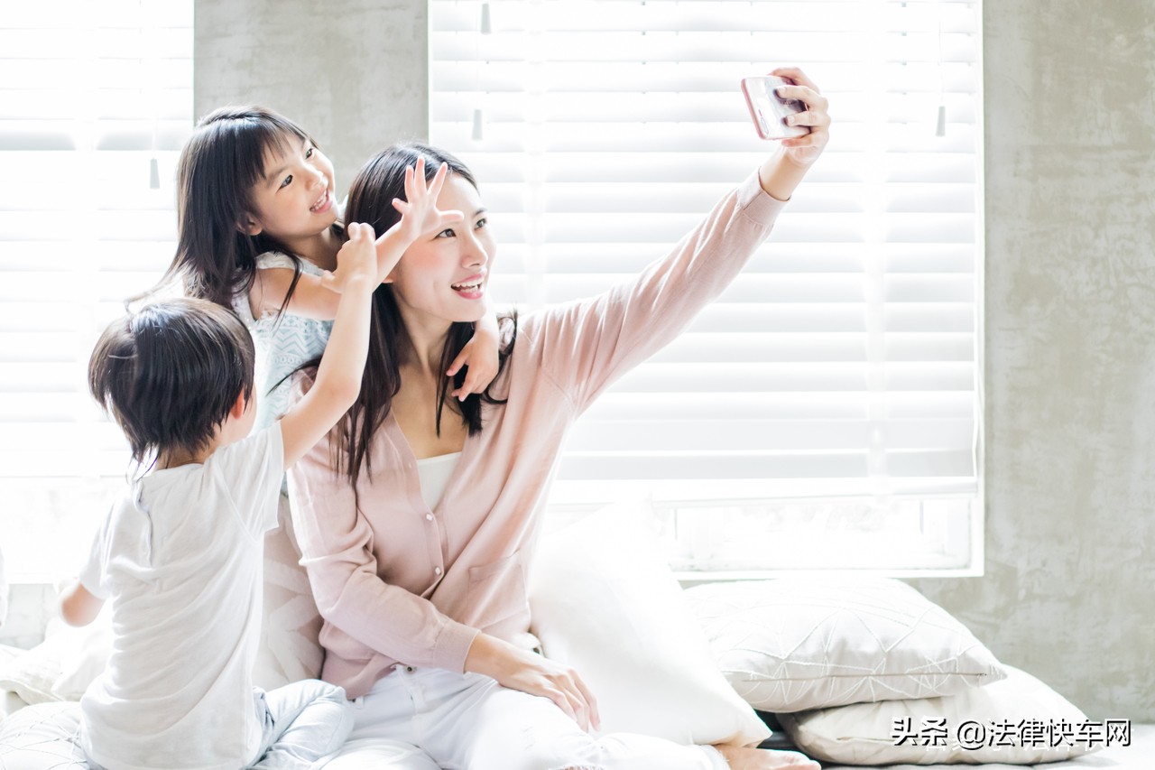 重庆市新生儿上户口需要什么手续,未婚给新生儿上户口需要哪些手续