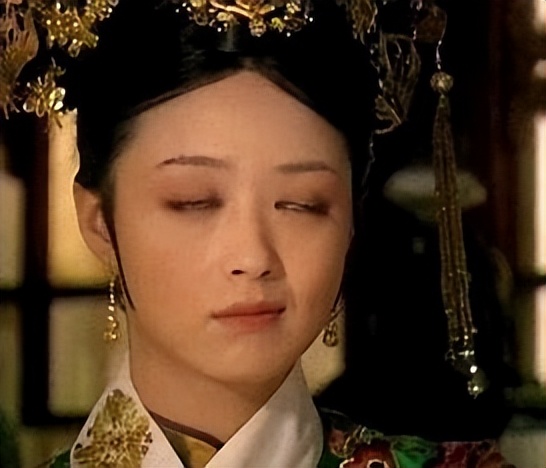 男：我就搞不明白，为啥过桥米线就那么贵呢？比普通的贵6块钱？