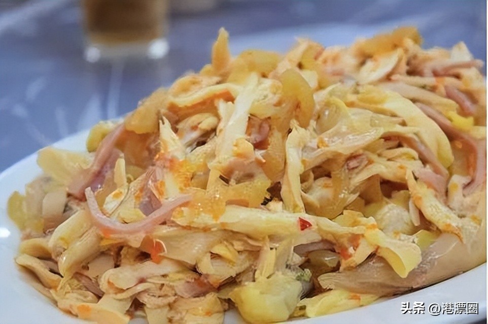 一家店铺宣布关门整条街,一家店突然停业了