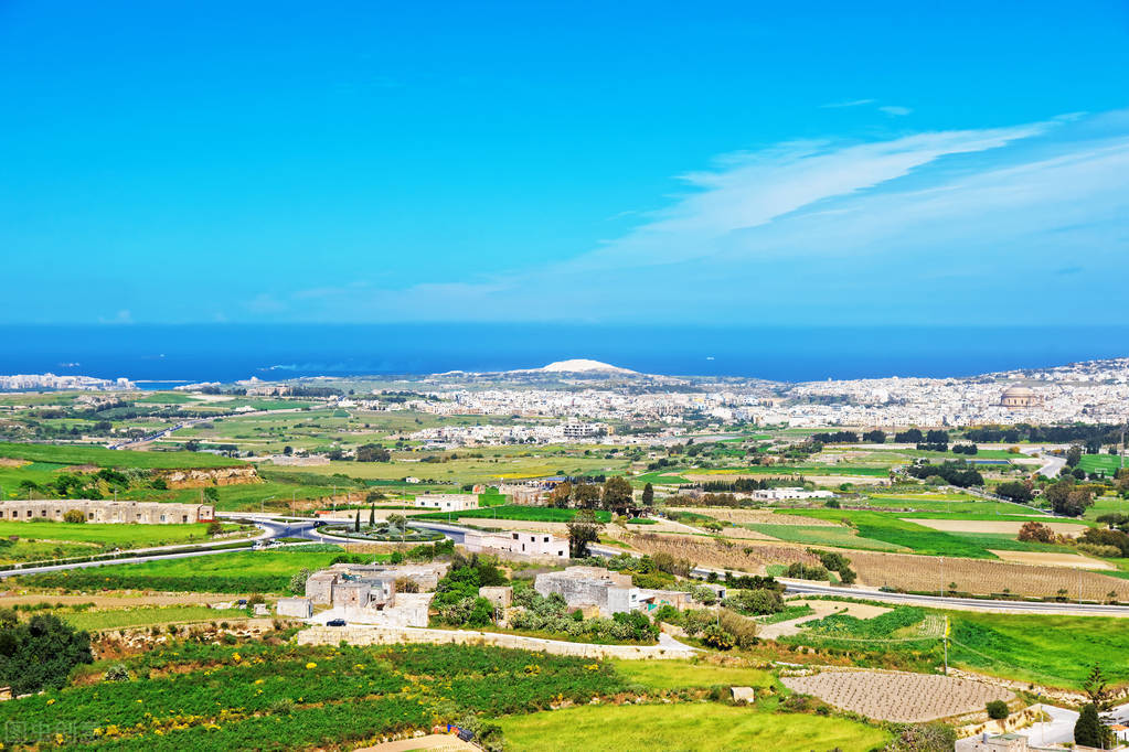 海岸线6000公里的国家,摩纳哥的国土面积与人口