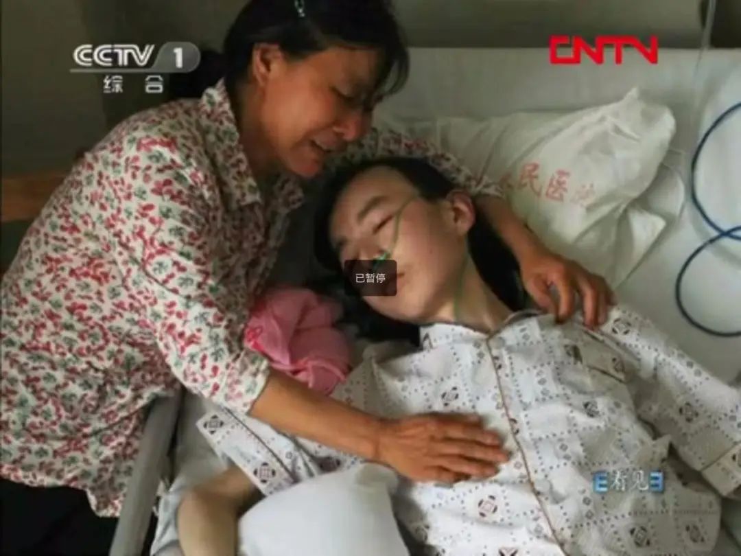 25岁小伙子网游成瘾,大学生沉迷于网游与家里断绝关系